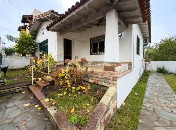 Casa · 105m² · 3 Ambientes · 1 Cochera · Casa 4 Ambientes en Venta en Tigre, Zona Norte. Hermosa y en La Mejor Zona de Tigre!