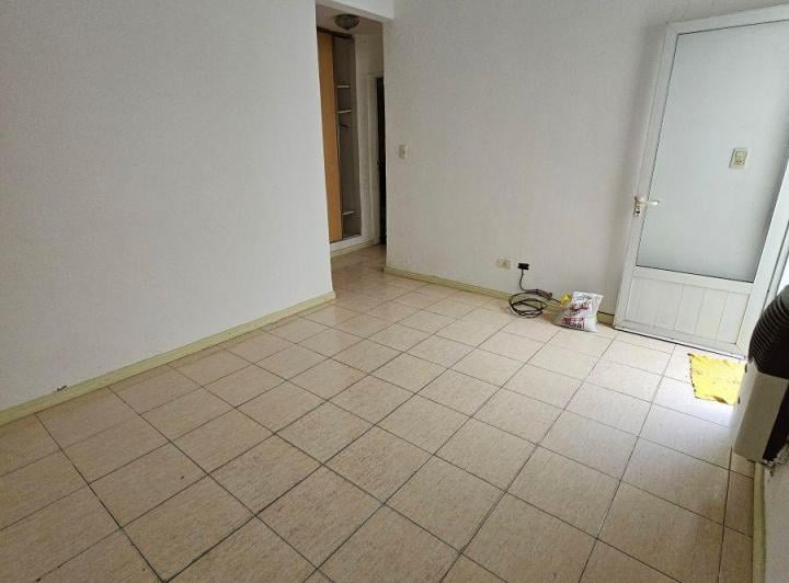 Dpto 2 Amb - Pb - Patio - Lateral - Luminoso - Apto Profes - Bna Ubic