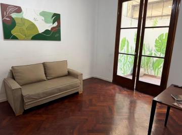 Departamento de 2 ambientes, Almagro · Amplio Departamento Amoblado con Patio