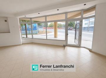 Local comercial · 50m² · 2 Ambientes · Alquiler de Local Comercial Pueyrredon 800