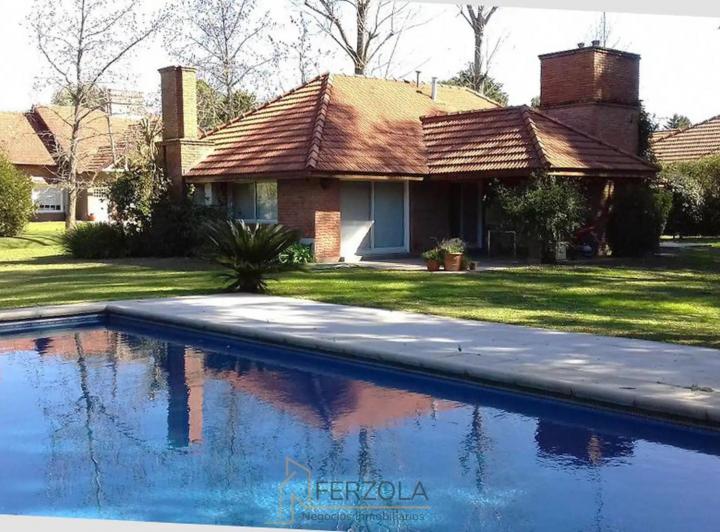 Casa · 177m² · 6 Ambientes · 1 Cochera