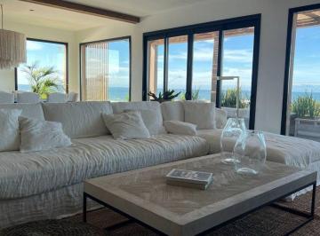 Casa · 240m² · 7 Ambientes · 3 Cocheras · Casa Oceánica