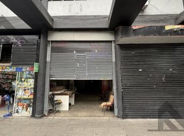 Local comercial · 300m² · Venta en Block, Once Locales y Dos Departamentos en Galería, Once
