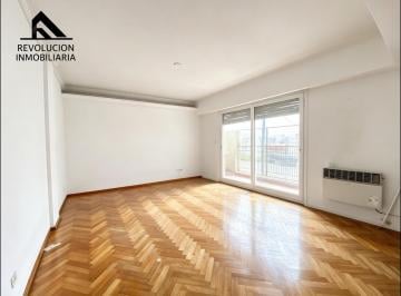 Departamento · 65m² · 3 Ambientes · Venta Departamento Tres Ambientes con Baulera Caballito