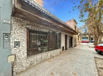 Casa · 170m² · 6 Ambientes · 1 Cochera · Casa Sobre Lote Propio en Caballito Norte | Cochera, Terraza y Gran Potencial