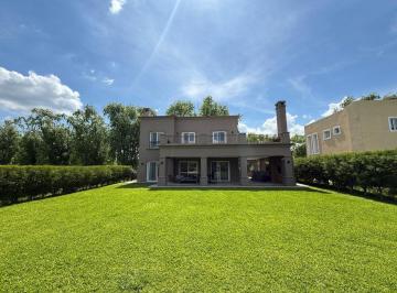 Casa · 142m² · 4 Ambientes · 3 Cocheras · Casa Venta Haras del Sur II Apto Banco Financia