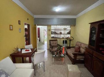 Casa de 4 ambientes, Lanús · Colon 800, Remedios Escalada, Lanus, PH 2 Ambientes + 1 Ambiente 240 m² U$s 160.000