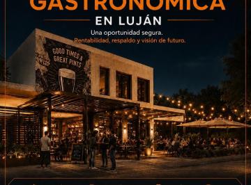 Local comercial · 135m² · 3 Ambientes · 1 Cochera · Local - Lujan