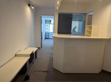 Oficina comercial · 34m² · 3 Ambientes · Oficina en Venta con 2 Box Privados y Recepción