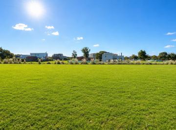 Terreno · 682m² · Venta Lote Casonas del Haras