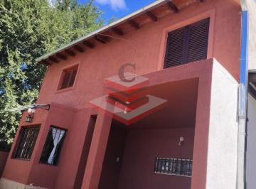 Casa · 207m² · 7 Ambientes · 1 Cochera · Casa en Venta en Santa Maria de 3 Dorm y Amplio Parque a 400 m de Ruta 38 Ref: 1617