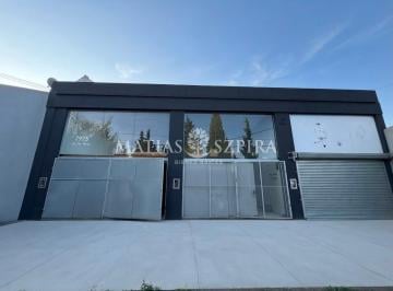 Local comercial · 200m² · 3 Cocheras · Venta 3 Locales en Block Sobre Colectora