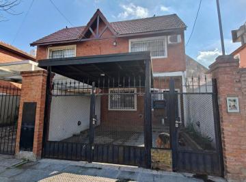 Casa · 67m² · 4 Ambientes · 1 Cochera · Duplex 4 Ambientes en Hurlingham