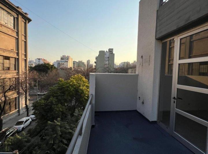 Alquiler Dpto 3 Amb Barracas con Balcón Terraza