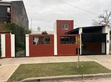 Casa · 90m² · 4 Ambientes · 1 Cochera · Casa en Venta 3 Ambientes