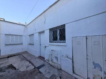 Casa · 96m² · 4 Ambientes · Oportunidad Venta Casa a Reciclar Apta Credito
