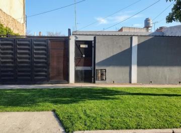 Casa de 7 ambientes, Almirante Brown · Dueño Vende Casa + Depto