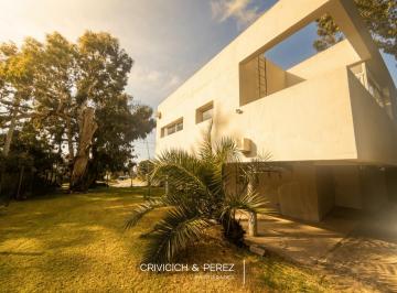 Casa · 180m² · 5 Ambientes · 2 Cocheras · Venta · Casa 5 Ambientes · Bosque Peralta Ramos