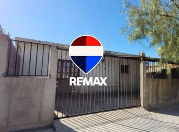 Casa · 70m² · 4 Ambientes · 1 Cochera · Casa Venta o Permuta en Cafayate 3 Dorm.
