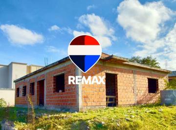 Casa · 150m² · 4 Ambientes · Casa en Venta en Construccion Vaqueros 3 Dorm