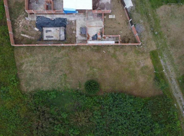 Terreno · 727m²