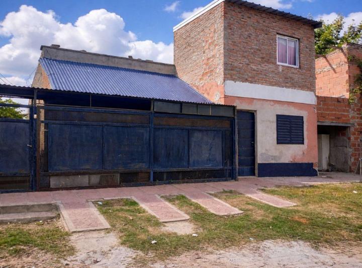 Casa · 200m² · 4 Ambientes · 1 Cochera