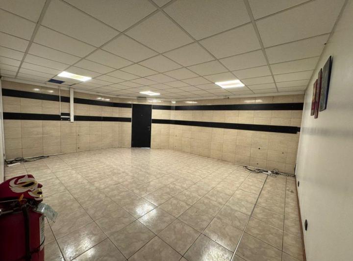 Local comercial · 260m² · 1 Cochera