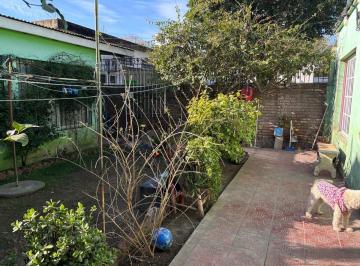 Casa · 121m² · 6 Ambientes · 1 Cochera · Casa en Venta 6 Amb + 2 Locales en Hurlingham