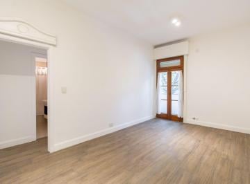 PH · 58m² · 3 Ambientes · Venta PH 3 Amb con Patio en Colegiales Al Frente