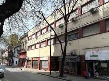 Departamento · 83m² · 4 Ambientes · Venta 4 Amb. Al Frente - Primer Piso - Constitución