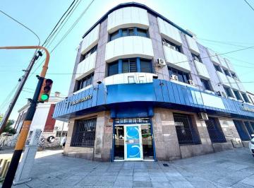 Edificio · 1460m² · Avellaneda - Edificio/centro Médico Ambulatorio