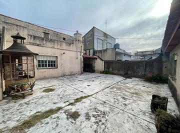 Casa · 50m² · 4 Ambientes · Venta Casa 3 Amb + Depto 2 Amb - Monte Chingolo