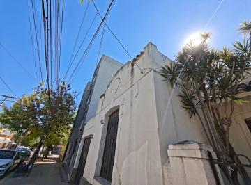 Casa · 180m² · 10 Ambientes · 1 Cochera · Casa Alto Alberdi 4 Dorm. 400 m² Lote Propio