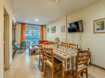 Departamento · 73m² · 4 Ambientes · 1 Cochera · Venta Departamento 4 Ambiente Belgrano Apto Credto