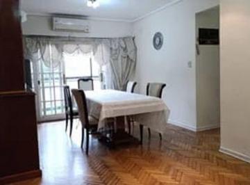 Departamento · 77m² · 3 Ambientes · Venta 3 Ambientes C Balcon Frente Flores