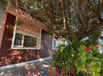 Casa · 120m² · 3 Ambientes · 1 Cochera · Venta Casa 3 Amb + Departamento con Terraza - Haedo