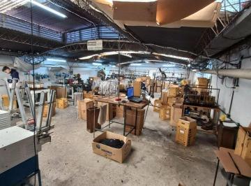 Bodega-Galpón · 478m² · Galpon Venta V. Linch - Gral San Martin C/entrepis