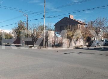 Casa · 76m² · 4 Ambientes · Venta Casa Apta Desarrollo - Centenario