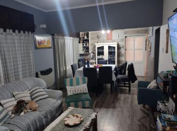 Casa · 125m² · 4 Ambientes · 1 Cochera · Venta/permuta Casa en Berazategui