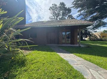 Casa · 70m² · 2 Ambientes · Venta Casa 2 Amb Sobre Dos Lotes Mar de Cobo