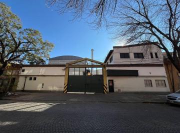 Bodega-Galpón · 996m² · Venta Terreno Lote con Amplias Dimensiones