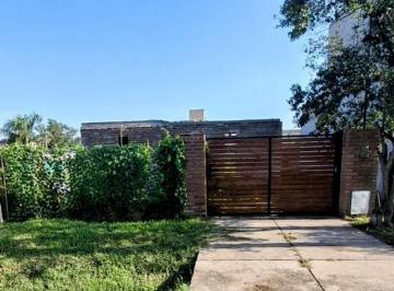 Terreno · 300m² · Venta Terreno con Casa a Terminar en Alvear