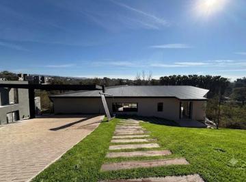 Casa · 340m² · 5 Ambientes · 2 Cocheras · Casa en Cordoba Capital