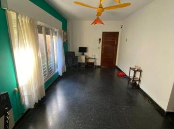 PH · 56m² · 3 Ambientes · PH en Venta - 2 Dorm. 1 Baño - Morón