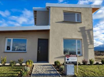 Casa · 102m² · 4 Ambientes · Casa a Estrenar - 2 Dorm. + Estudio en Trevelin