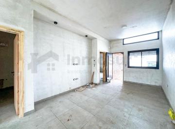 Casa · 180m² · 2 Dormitorios · 2 Cocheras · Duplex en Venta Dos Dorm Dos Baños Planta Baja Docta