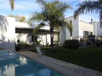 Casa de 5 ambientes, Tigre · Santa Catalina, Interno, Una Planta, Pileta y Jardín