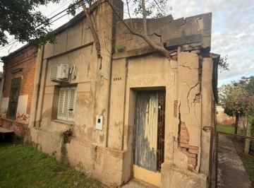 Casa · 102m² · 3 Ambientes · Venta de Casa a Refaccionar