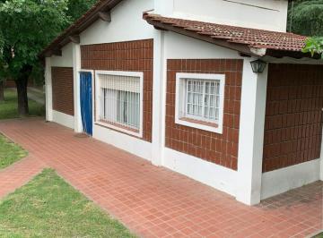 Quinta vacacional · 200m² · 3 Ambientes · 3 Cocheras · Terreno - Chivilcoy