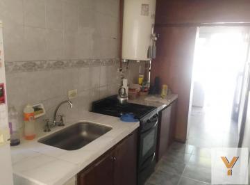 Casa · 80m² · 4 Ambientes · 1 Cochera · Casa en Venta - 3 Dorm. 1 Baño - Pergamino